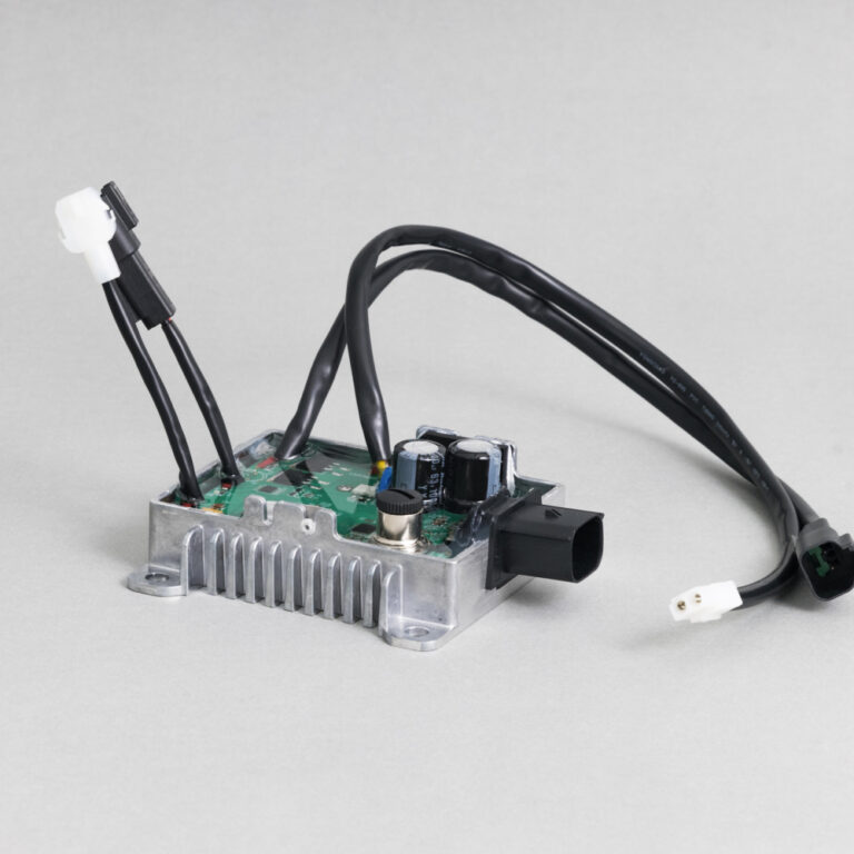 Montage – PCBA, Kabel, Aluminium, Verguss