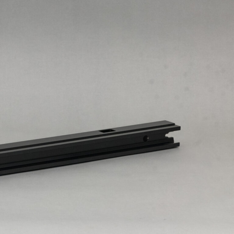Extrusion, CNC – Aluminium, Pulverbeschichtung